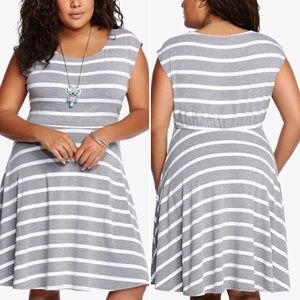 TORRID 1 Dress Short Sleeves Striped Dolman Skater